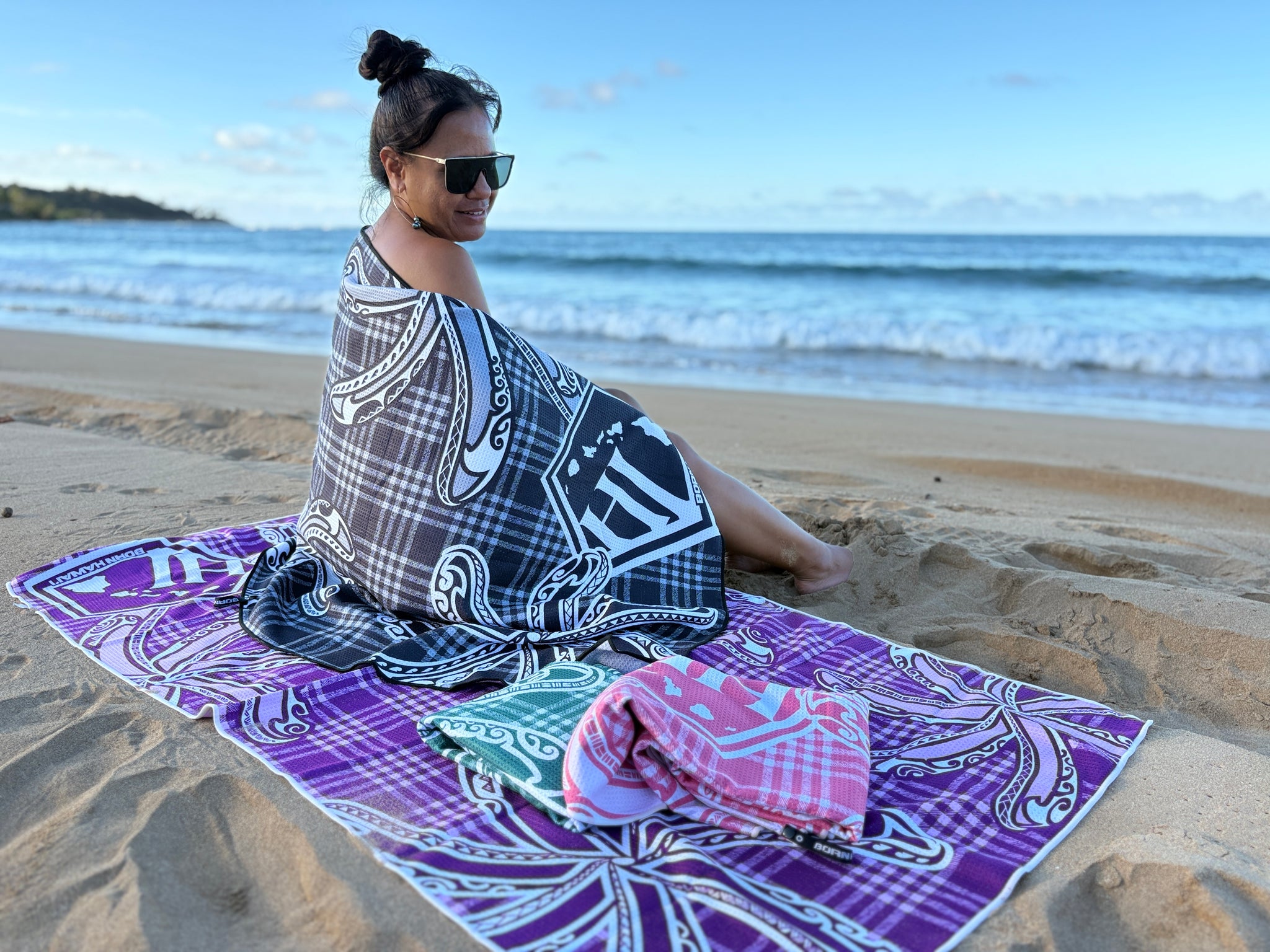 TIARE PALAKA BEACH TOWEL PURPLE – Born Hawaii