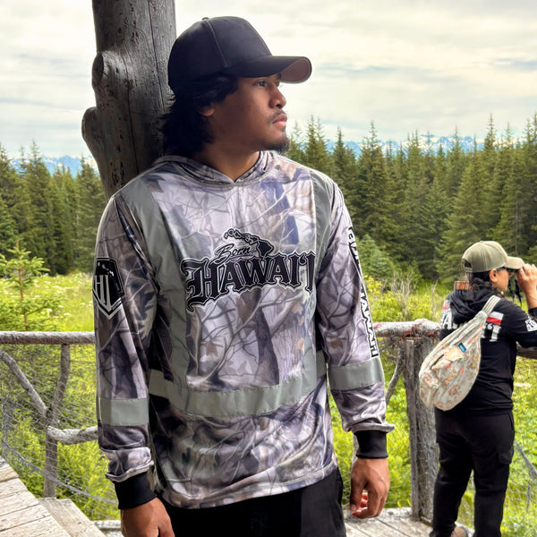 Born Hawaii Long Sleeve NAHELE LIGHTWEIGHT HOODED L/S BEIGE