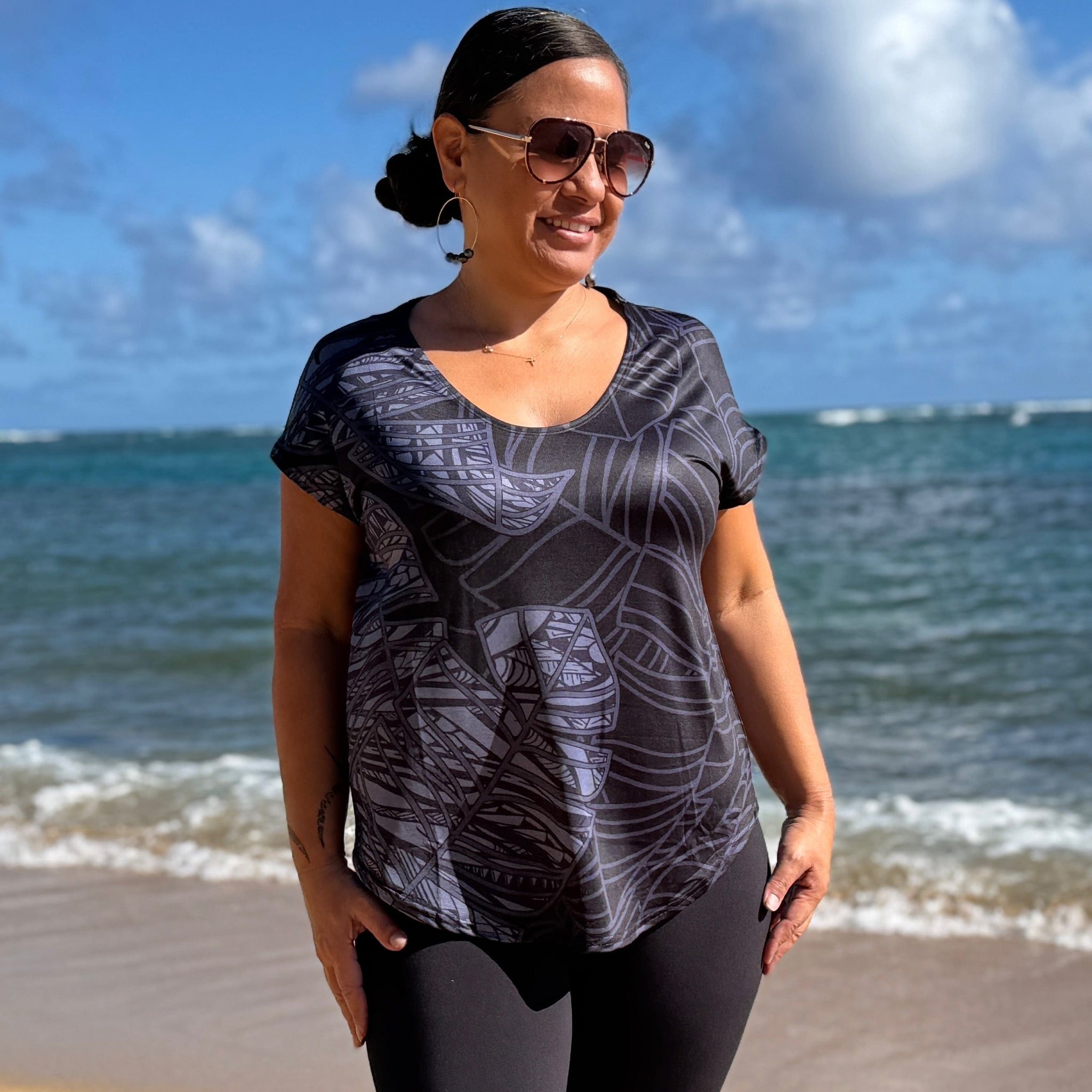 Born Hawaii Womens LAU CAPSLEEVE TOP BLACK GREY