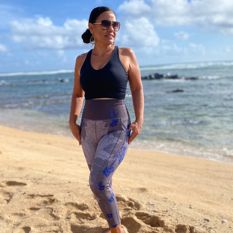 Born Hawaii Womens PUAKENIKENI LEGGING GREY BLUE